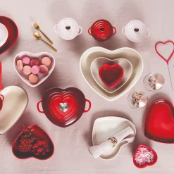 Le Creuset 32cm Heart Stoneware Serving Platter - Meringue