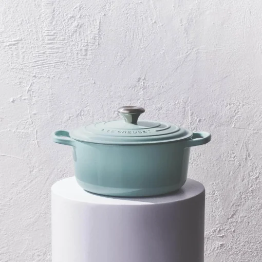 Le Creuset Signature 24cm Cast Iron Round Casserole - Sea Salt