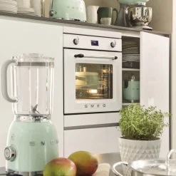 Smeg 50's Style Retro KLF05 Mini Jug Kettle - Pastel Green